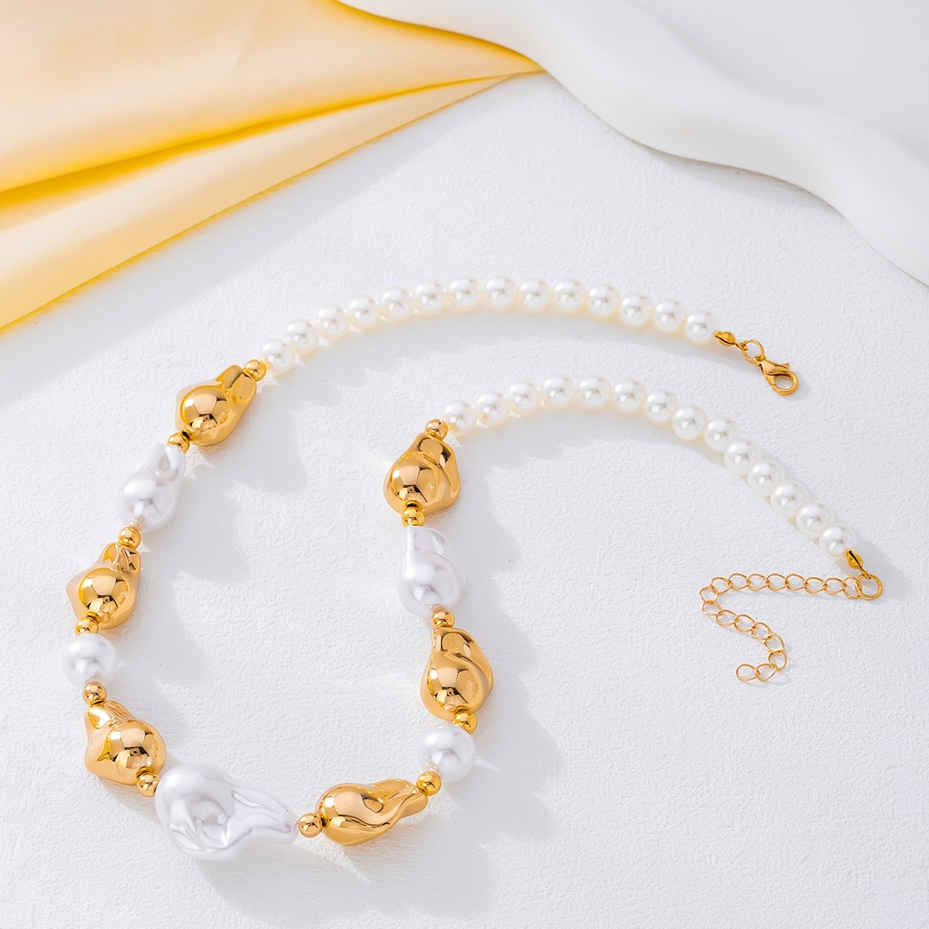 Women's Elegant Irregular Beaded Necklace for Daily Wear
